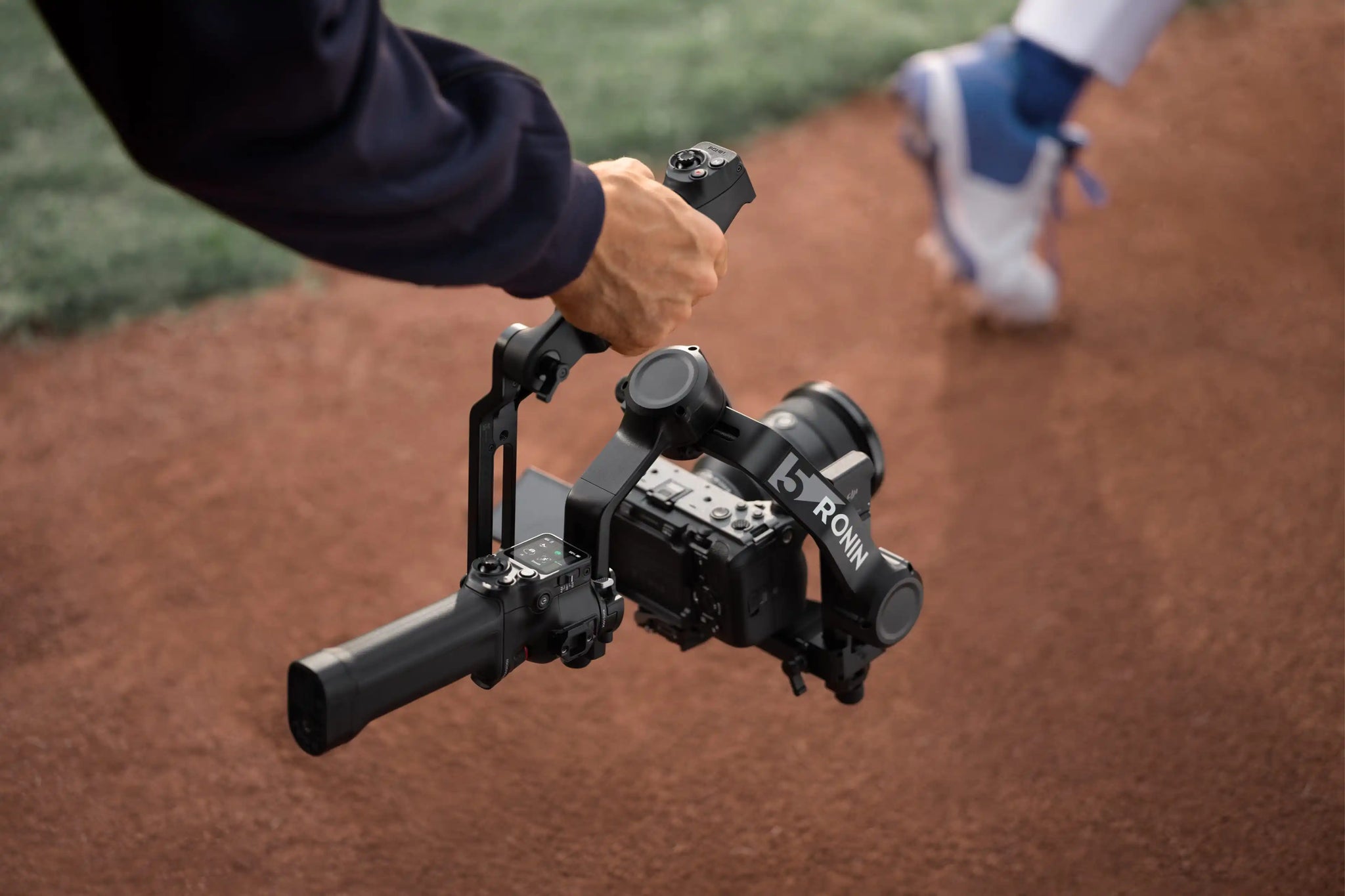 DJI Electronic Briefcase Handle – Motorized Low‑Angle Grip for DJI RS 5 Gimbal